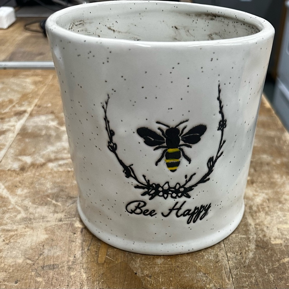 Bumble Bee Happy Planter Pot - Picture 4 of 5